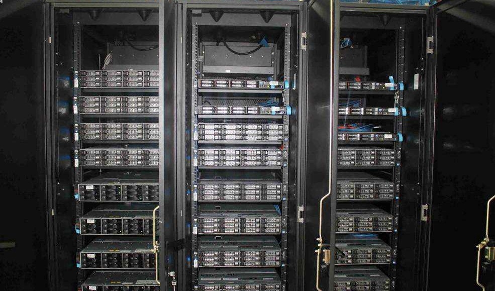 What is a Rack Server?